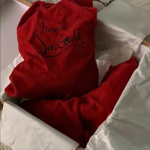 Heels - Picture 2 of 6